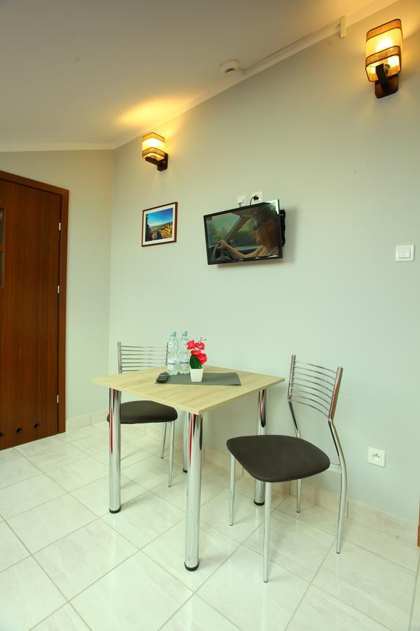 Hostel Bazar Krasków Εξωτερικό φωτογραφία
